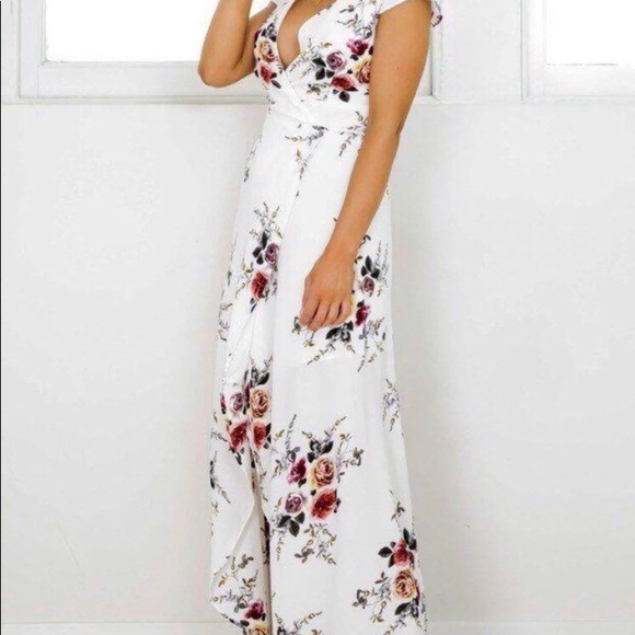 🎉HOST PICK 5/6/19🎉Last one! 🎉🎉Restocked!👗 - Picture 3 of 5